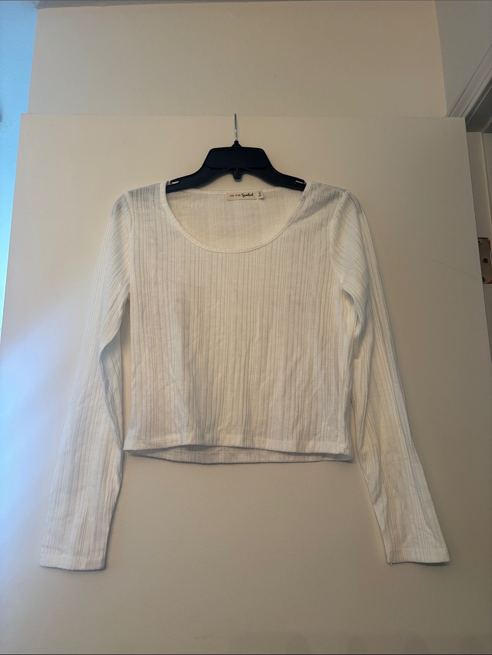 Z Supply White Ribbed Scoop Neck Long-Sleeve Crop Top